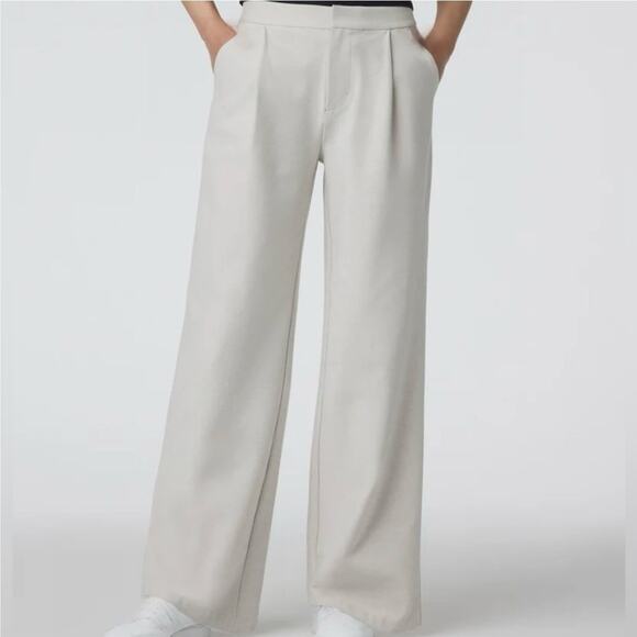 Vuori Elevation Trouser Dreamknit Move Pleated Pants Ecru Heather | M EUC - Picture 1 of 12